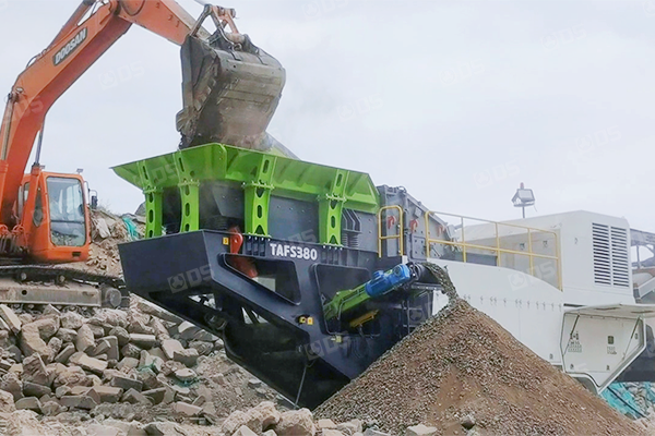 Crawler Impact Crushing Plant 